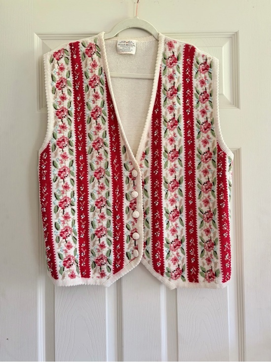 Susan Bristol Tops - Women’s Vintage Susan Bristol Floral Embroidered Knit Button Sweater Vest SizeXL